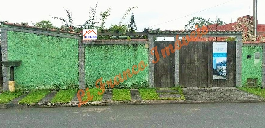 Casa localizada no bairro Vila Cabana, em Cananéia. (Código 80- Li Franco Imóveis)