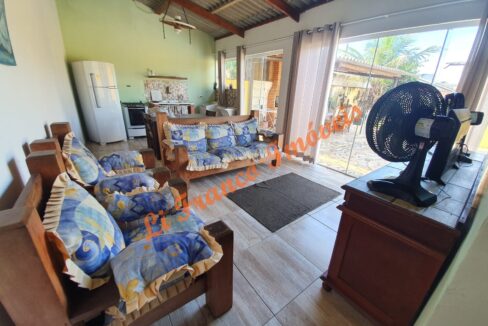 e5410b68-b165-4caa-8d95-8815a0f12c97