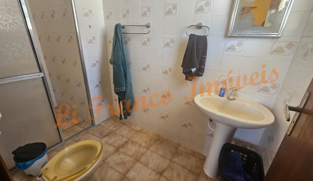 e3612ee4-6107-4ffa-bfb5-7dfbfd43405e