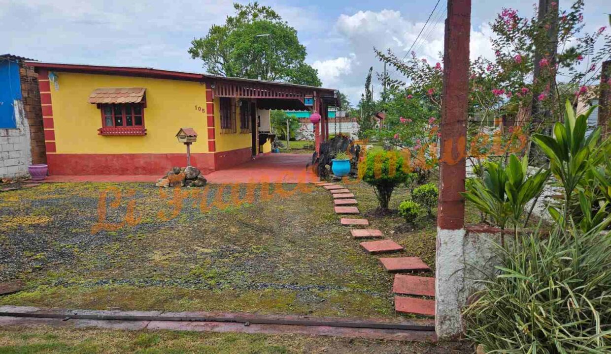 396ad6b1-d9b6-45de-8aa4-7a91e74de3f2