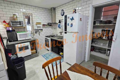 4b9704d3-4115-459d-9520-1f1eef8a66f4