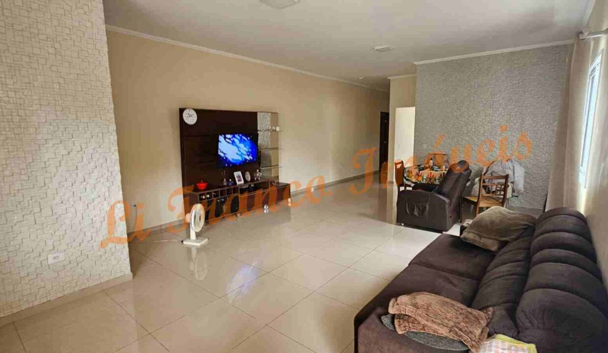 e217e092-e5cd-4c83-bf28-cb80f80e7dd0